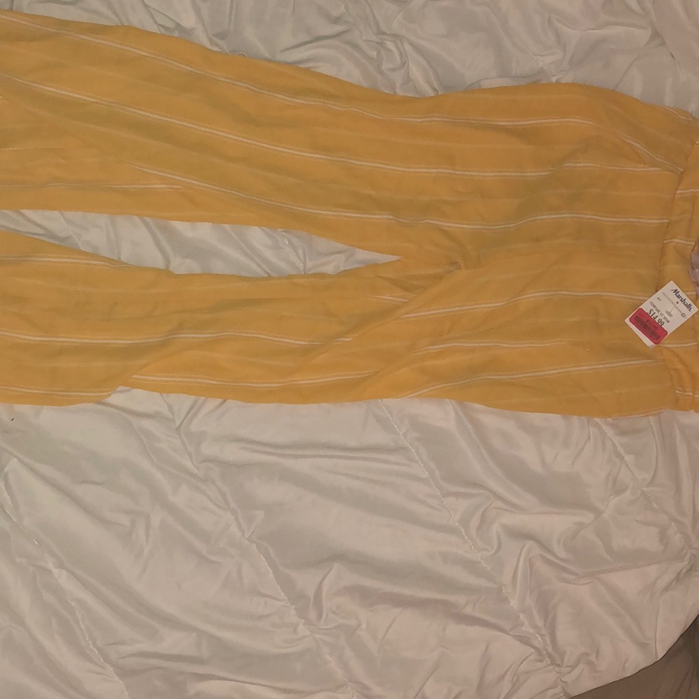 flows light pants